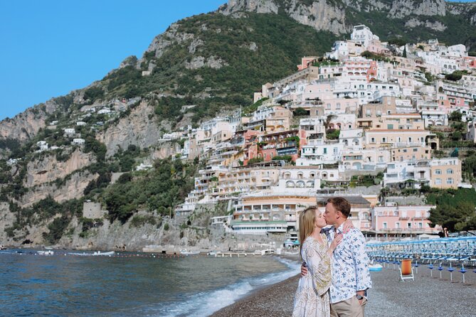 1 Hour Private Photoshoot in Positano - Using Positano’s stairs as a photo set