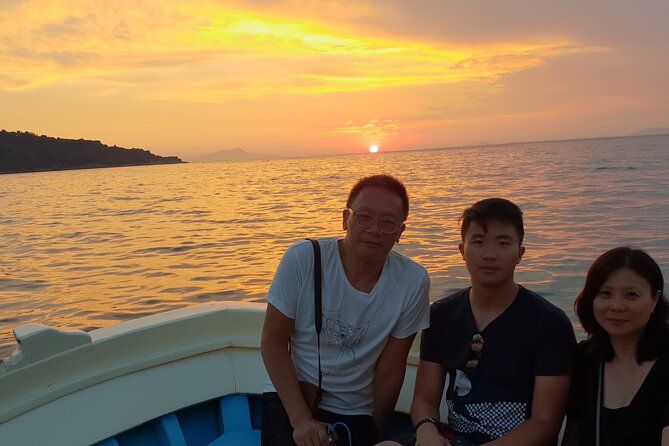 2-Hour Sorrento Coast Sunset Cruise with Dinner Experience - Captain Sal, Lorenzo, and the Storytelling