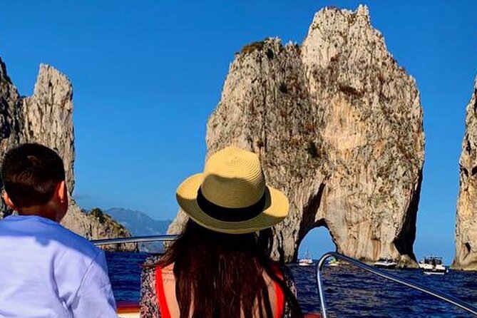 2 Hours Guided Sunset Tour of the Island of Capri with Aperitif - Generino, old forts, and the island’s stories