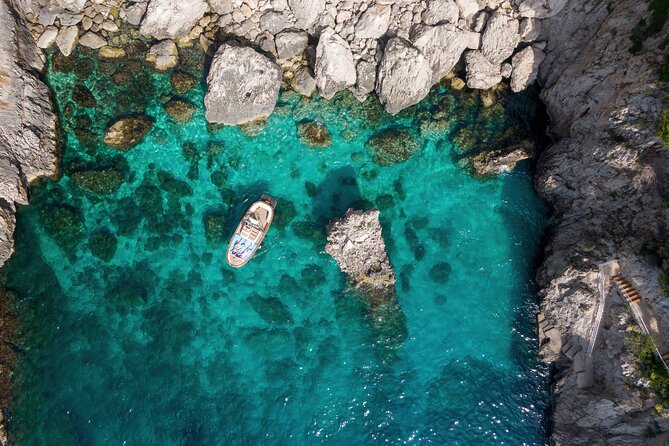 3-hour private boat tour of Capri - Key points at a glance