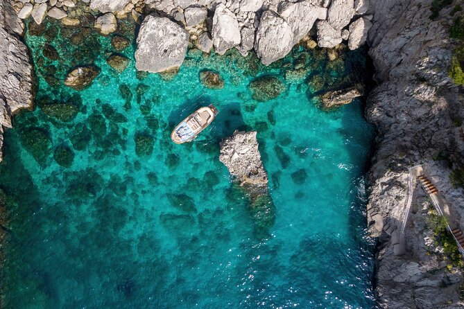 3-hour private boat tour of Capri - The Blue Grotto, with a €18 decision to make