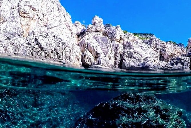 3-hour private boat tour of the island of Capri - The Faraglioni, Capri’s signature view