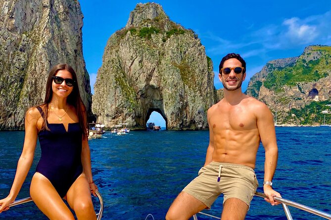 3-hour private boat tour of the island of Capri - The Blue Grotto requires extra money and luck