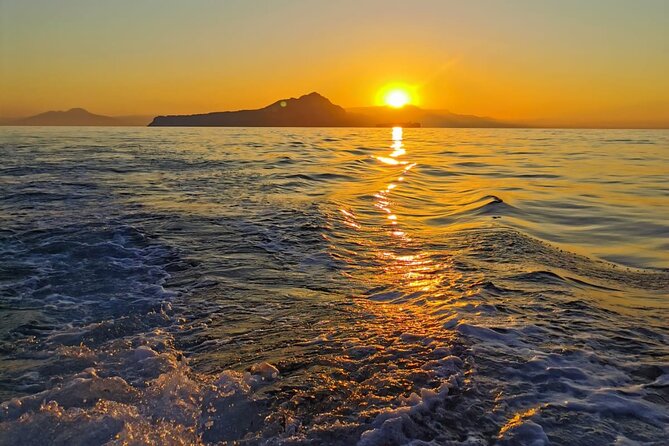 3 hour private boat tour on the island of Capri - Why a private boat is the right way to see Capri