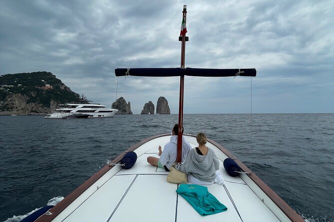 3 hour private boat tour on the island of Capri - Villa Malaparte from the water