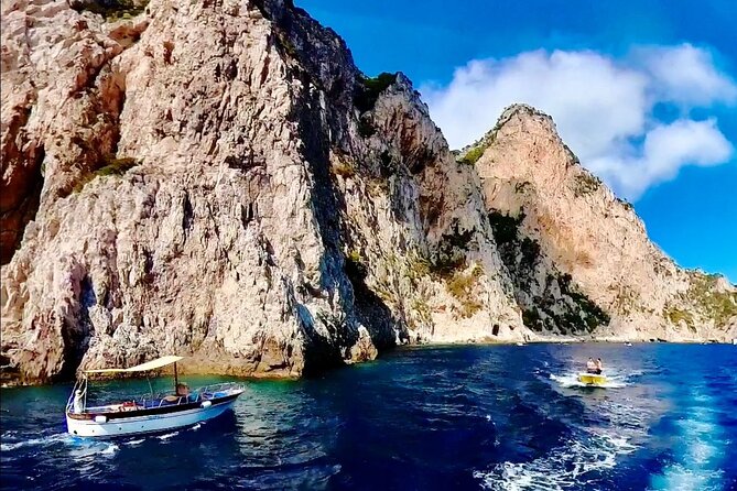 3 hours Comfortable Capri Private Tour by Boat - What the private format is worth at $289.40