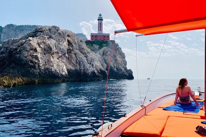 3 hours Private Capri Boat Tour - Why a private boat is a smart way to see Capri