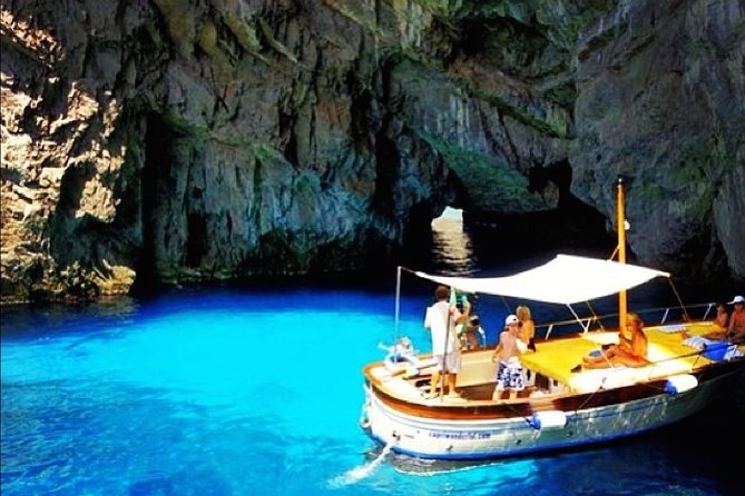 3 Hours Private Tour of Capri Island - Capri by boat: key points to know