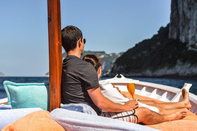 4 Hour Boat Tour To Discover Capri - Why seeing Capri from the sea changes the day
