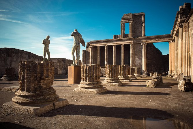 4-Hour Excursion to Pompeii from Sorrento - Heat, water, and what to carry