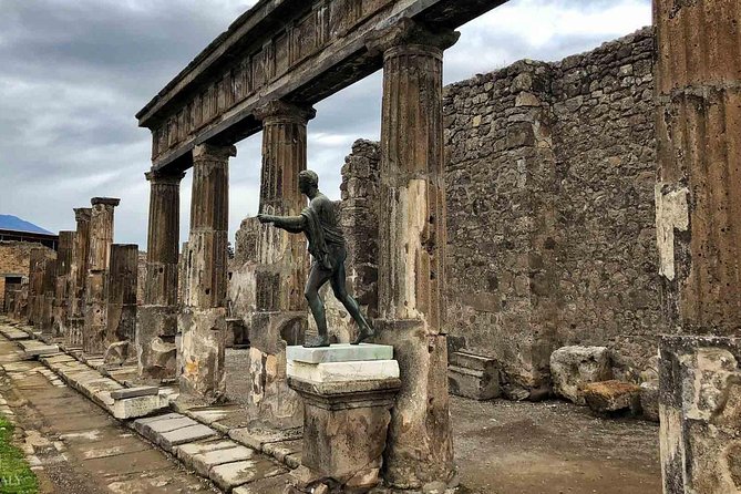 4-Hour Excursion to Pompeii from Sorrento - The coach ride from Sorrento to the ruins