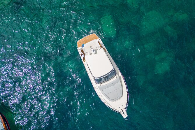 4 Hours Private Boat Tour of Capri - Passing Through the Faraglioni