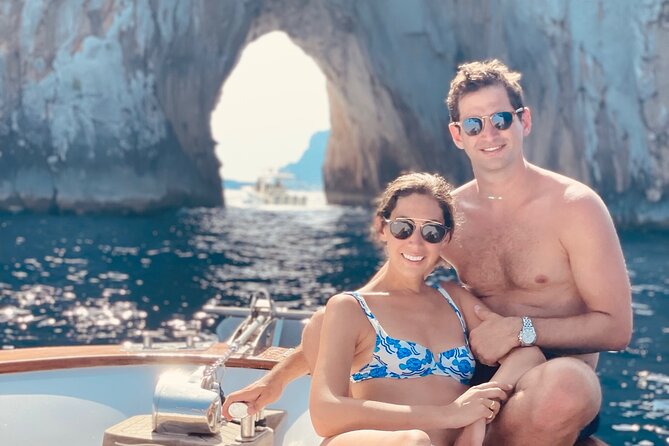 7 Hours Private Boat Experience on Capri from Positano - Three hours on Capri, with lunch to arrange