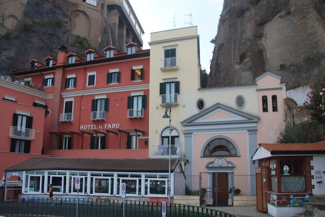 All-Inclusive Capri and Anacapri with Blue Grotto Visit - How the timing and transport affect the day