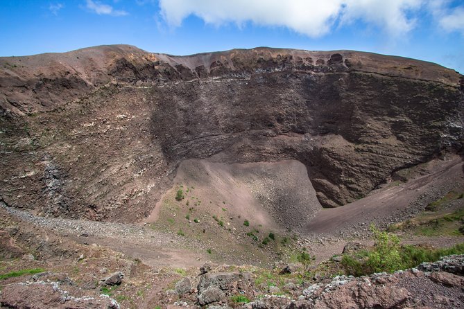 All Inclusive Pompeii, Vesuvius, wine tasting & light lunch - Lunch and wine at Cantina Del Vesuvio