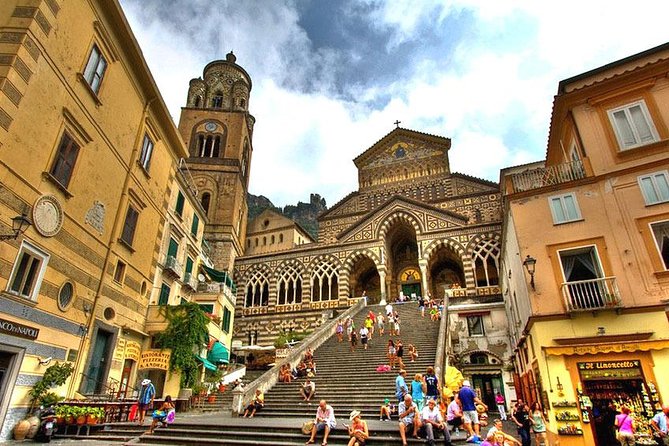 Amalfi Coast Day Tour from Sorrento - Why a private car makes sense on the Amalfi Coast