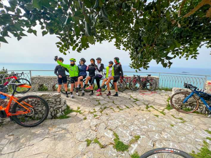 Amalfi coast: E-bike tour from Sorrento to Positano - Arriving in Positano on two wheels