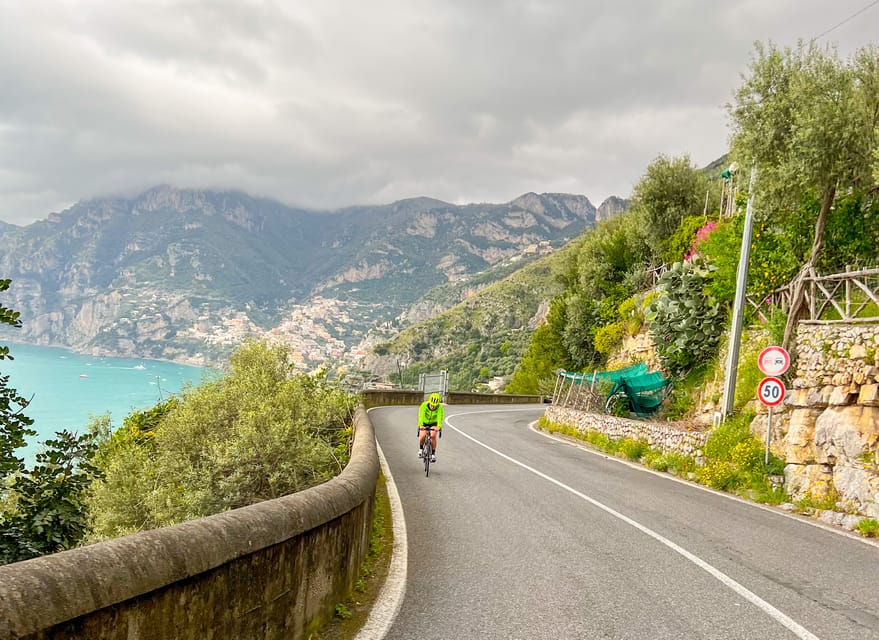 Amalfi coast: E-bike tour from Sorrento to Positano - The road to Positano, with time for views