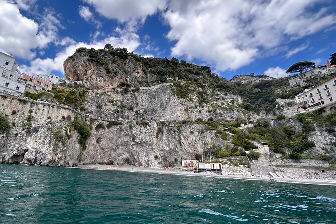 Amalfi Coast : Kayak-Snorkeling tour Pandora Cave & Hidden beach - What the equipment and facilities add to the value