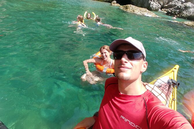 Amalfi Coast : Kayak-Snorkeling tour Pandora Cave & Hidden beach - Who will enjoy this most