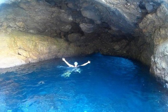 Amalfi Coast Kayak Tours from Marina del Cantone - A guide who adds more than directions