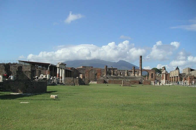 Amalfi Coast: Pompeii Small Group with Skip the Line Tickets - Lunch is flexible, but do not confuse it with an inclusion