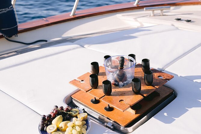 Amalfi Coast Private Boat Tour From Praiano or Positano - Snacks, Prosecco, and the lunch question
