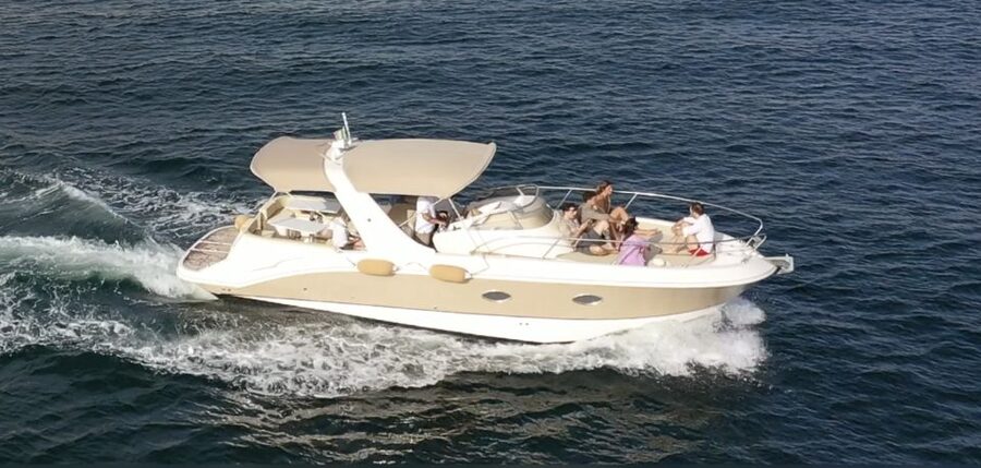 Amalfi Coast: Romantic Sunset Cruise with Music & Cocktails - Who will enjoy this most