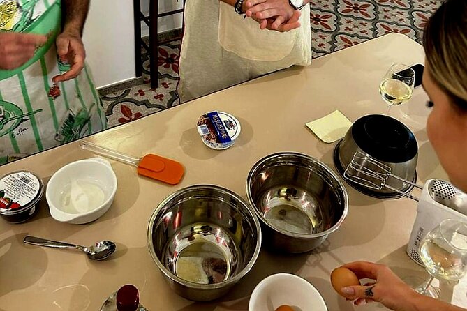 Amalfi: lezione di cucina su pasta, mozzarella e tiramisù - Ferdinando and Michele Set the Tone