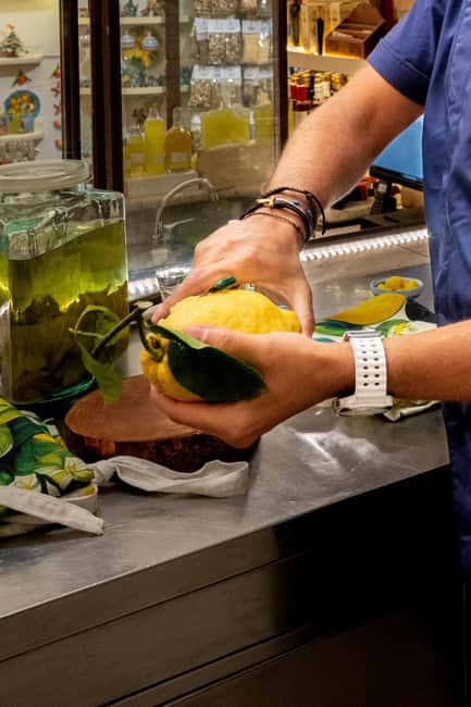 Amalfi: Limoncello Factory Visit with Instructor and Tasting - Why this Amalfi tasting is different