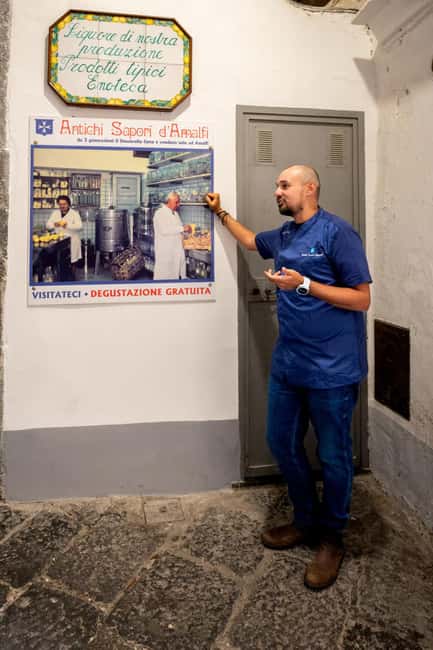 Amalfi: Limoncello Factory Visit with Instructor and Tasting - Inside the old factory