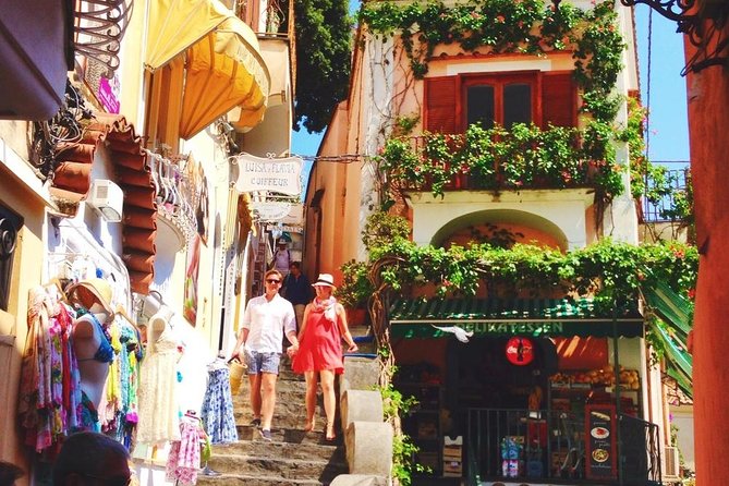 Amalfi, Positano & Ravello small group tour from Sorrento with lunch - Positano in one hour