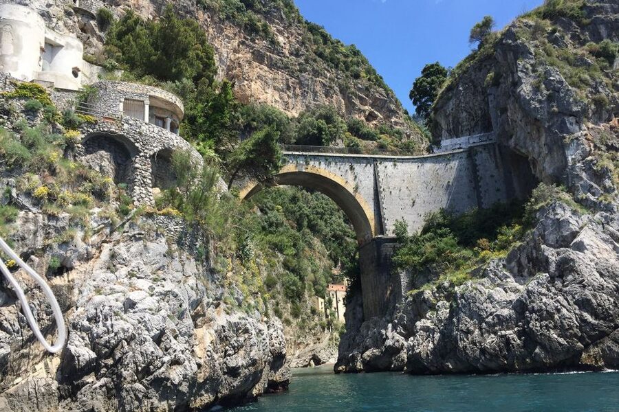 Amalfi: Private Full-Day Boat Excursion on the Amalfi Coast - Why the Amalfi Coast looks better from a boat