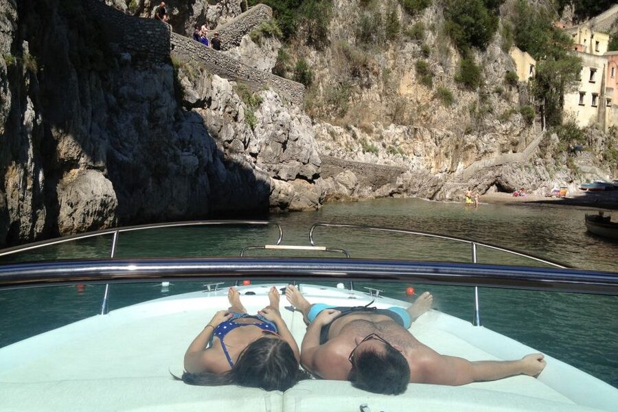 Amalfi: Private Full-Day Boat Excursion on the Amalfi Coast - Praiano and Positano from the water
