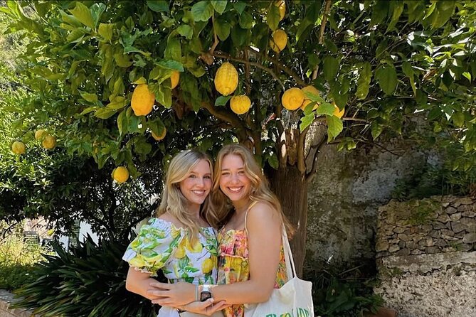 Authentic Amalfi Lemon Tour & Tasting in the Historical Garden - Finding the garden above Amalfi