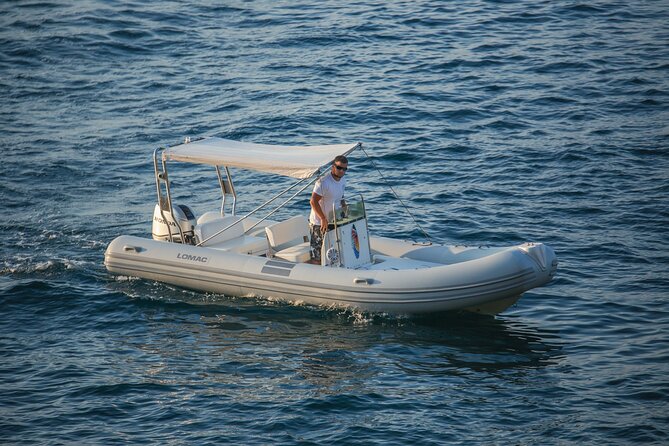 Boat rental from Marina Grande di Sorrento - Isole Li Galli for snorkeling