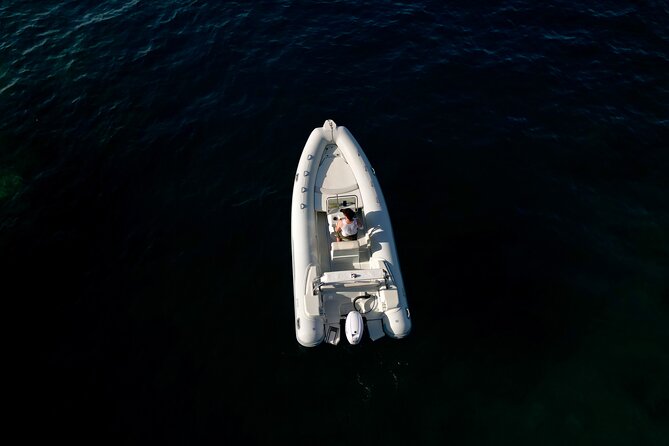 Boat rental from Marina Grande di Sorrento - Nerano for a beach stop and lunch