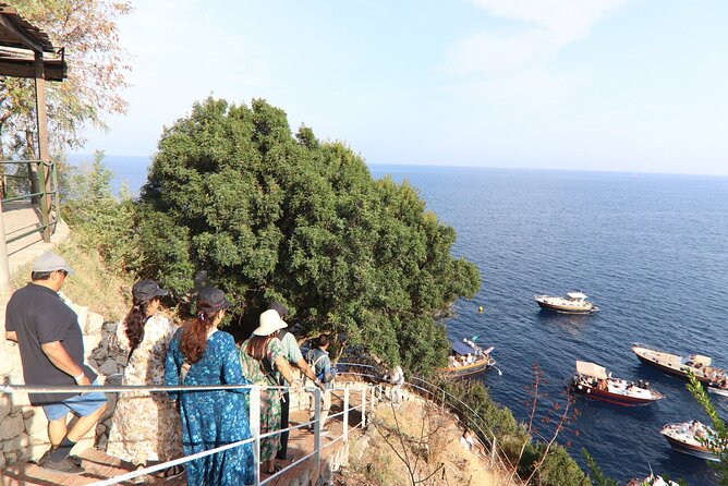 Capri & Blue Grotto: Full-Day Tour with Guided Island Exploration - What the guide adds to the experience