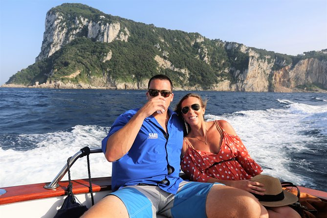 Capri Boat tour from Positano with Light Lunch, Drinks & Swim - What you eat and drink aboard