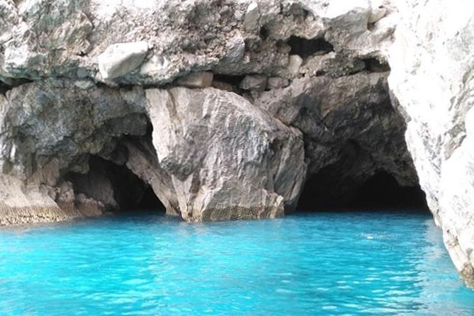Capri Boat Tour from Sorrento: Swim, Grottos & Light Lunch - Bagni della Regina Giovanna and the first swim