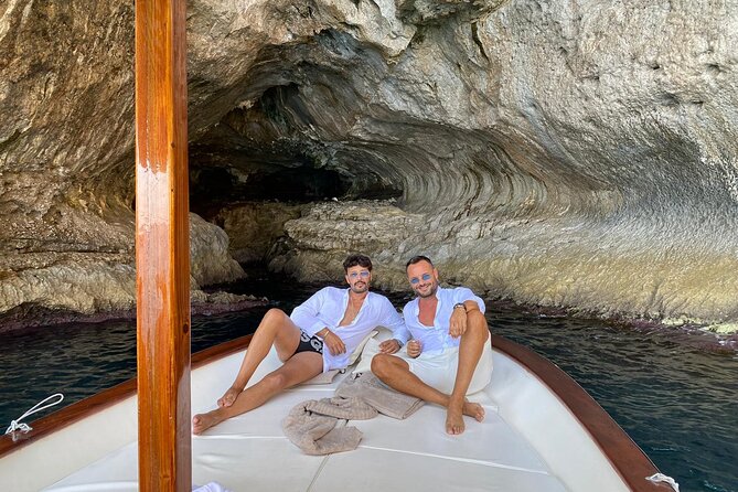 Capri Boat Tour: Grottoes, Swim & Sip Limoncello in a Small Group - Language and group size matter