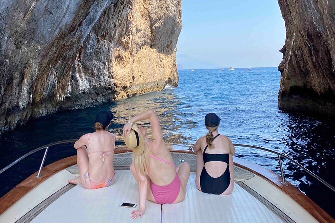 Capri Boat Tour with Optional Blue Grotto Visit from Sorrento - What can go wrong, and how to reduce the risk
