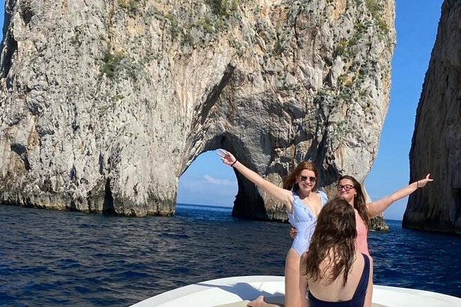 Capri Complete Package-Small Group Boat Tour and Transports - The White Grotto and Coral Grotto