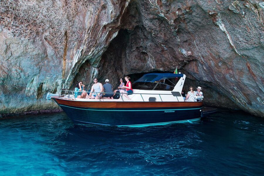 Capri: Full-Day Small Group Boat Tour - Four hours to make your own Capri plan