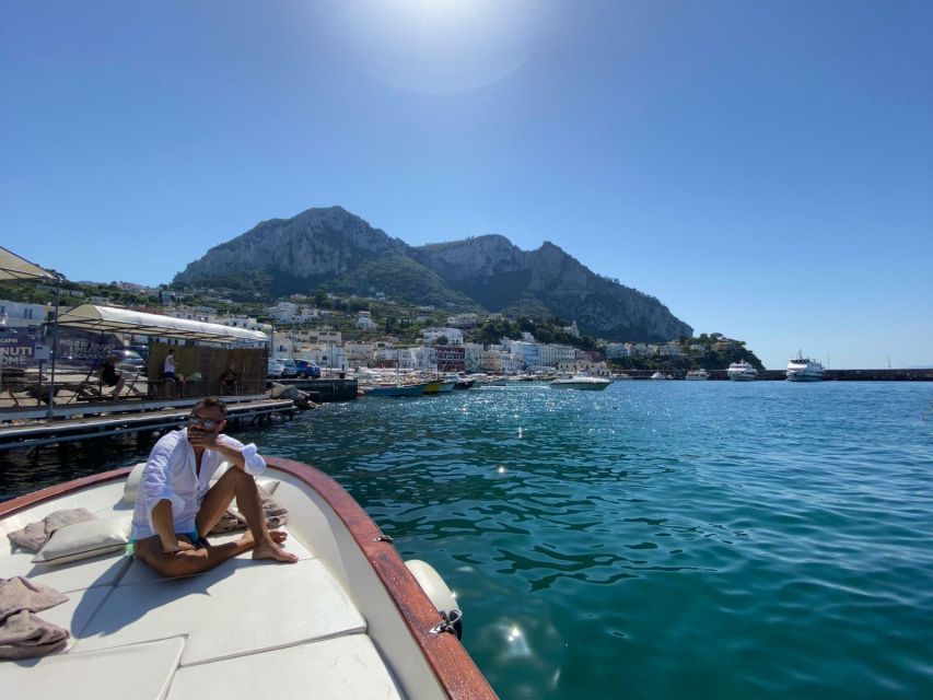 Capri: Island and Grottos Boat Cruise with Snacks and Drinks - Natural Arch and Casa Malaparte