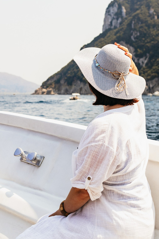 Capri: Island Boat Tour and Optional Blue Grotto Visit - Is $34 a fair price for two hours?