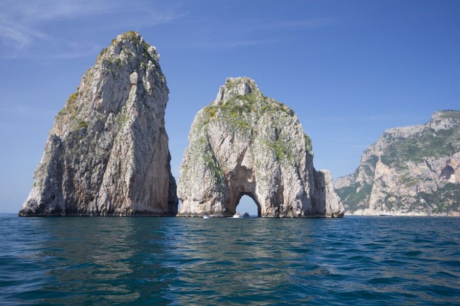 Capri: Island Sightseeing Tour with Blue Grotto Stop - What this one-hour Capri cruise actually delivers