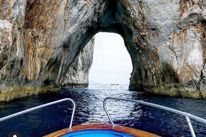 Capri magical boat tour for an unforgettable 3 hour experience. - The Blue Grotto costs extra