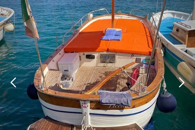 Capri magical boat tour for an unforgettable 3 hour experience. - Meeting at Piazza Angelo Ferraro