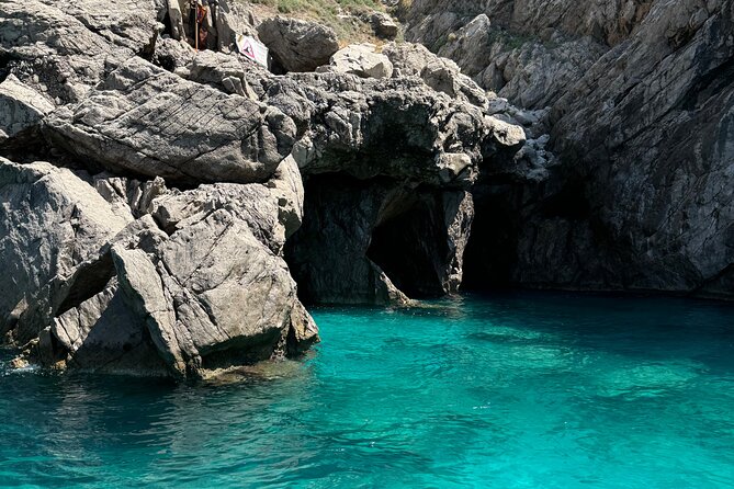 Capri Positano and Amalfi Ischia Private Boat Tour from Sorrento - Key points to know before booking
